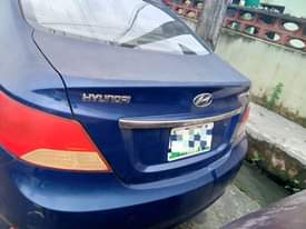 A picture of Hyundai Accent 011