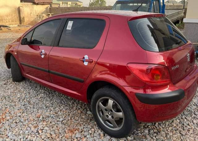 A picture of Car