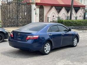 A picture of Good deal Camry sL 007 for sale very clean everything