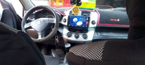 A picture of 2010 TOYOTA RAV4 XLE