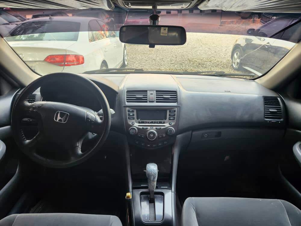 A picture of 2007 Honda Accord DC