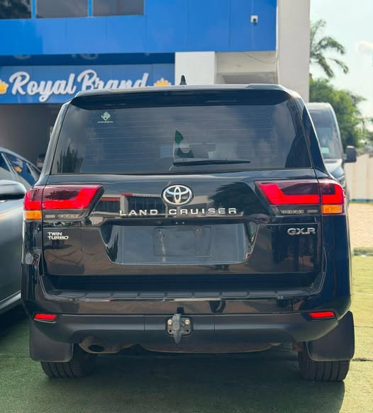 A picture of Fabric Seats 2025 Toyota Land Cruiser TWIN Turbo GXR 3Months