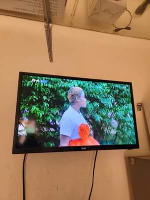 A picture of Vyom 24 inches digital TV with inbuilt free to air