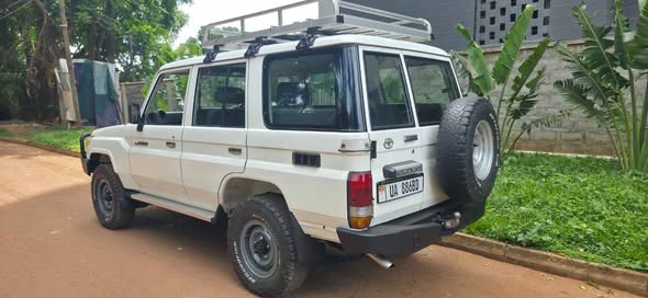 A picture of Toyota Land Cruiser Model 2015 Manual 0787181703 0704482571 Whatsapp Call