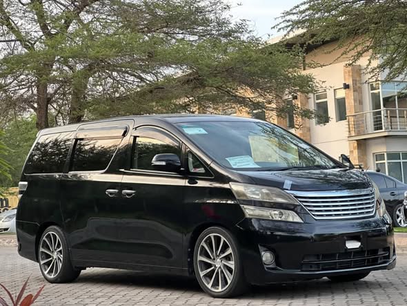 A picture of Price Mil 26 800 000 Call 0686876836 Make TOYOTA VELLFIRE