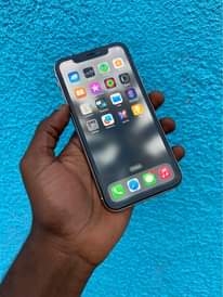 A picture of iPhone 11 PLAIN