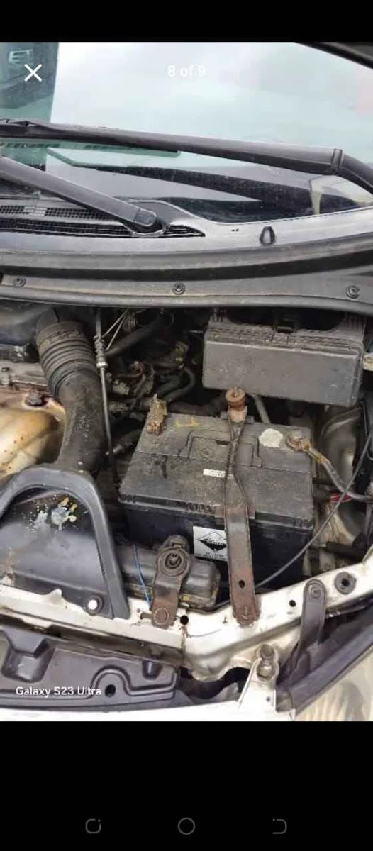 A picture of Toyota previa 2005