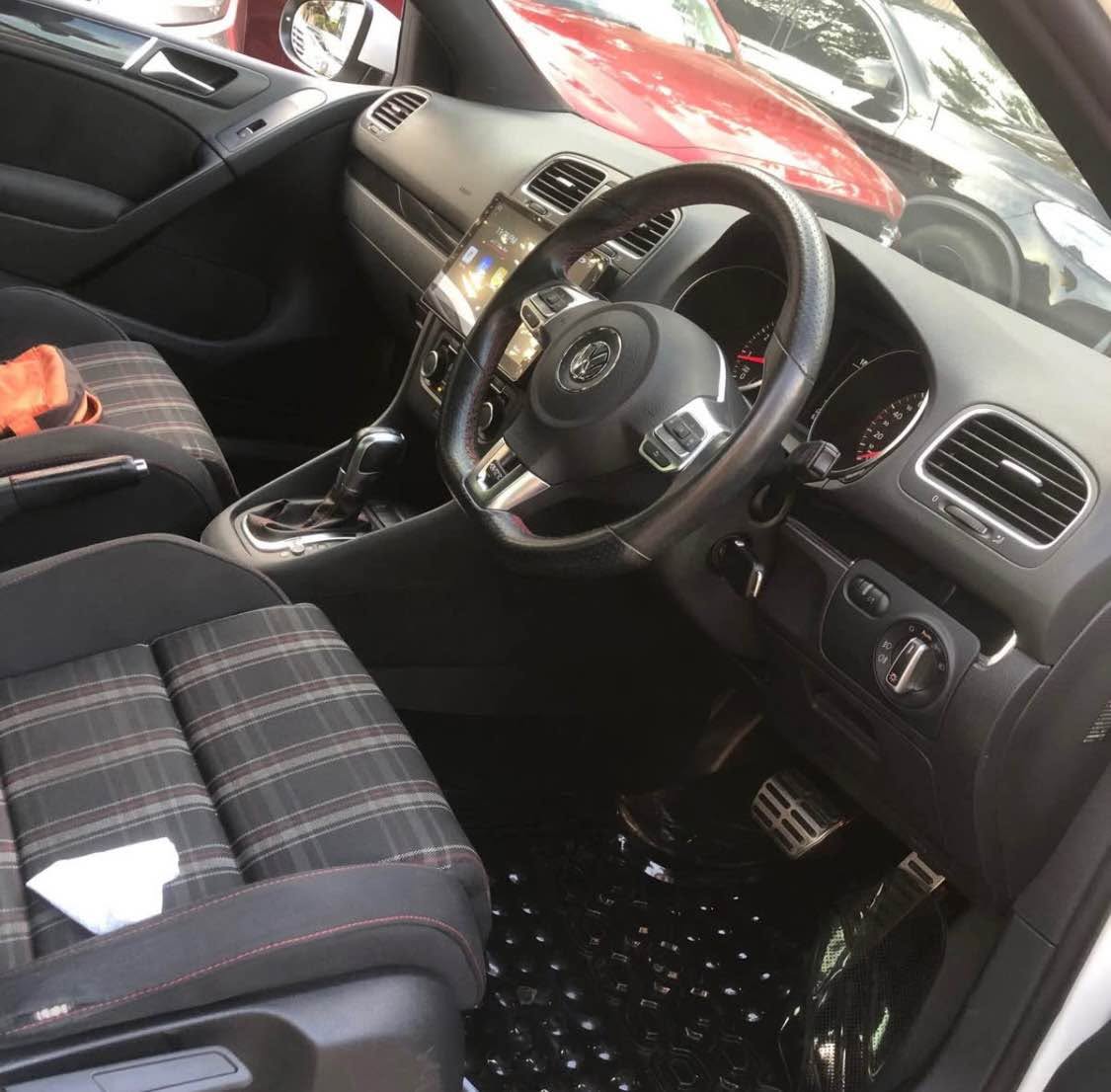 A picture of Volkswagen Golf GTi