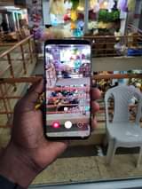 A picture of Samsung is S9 plus duos