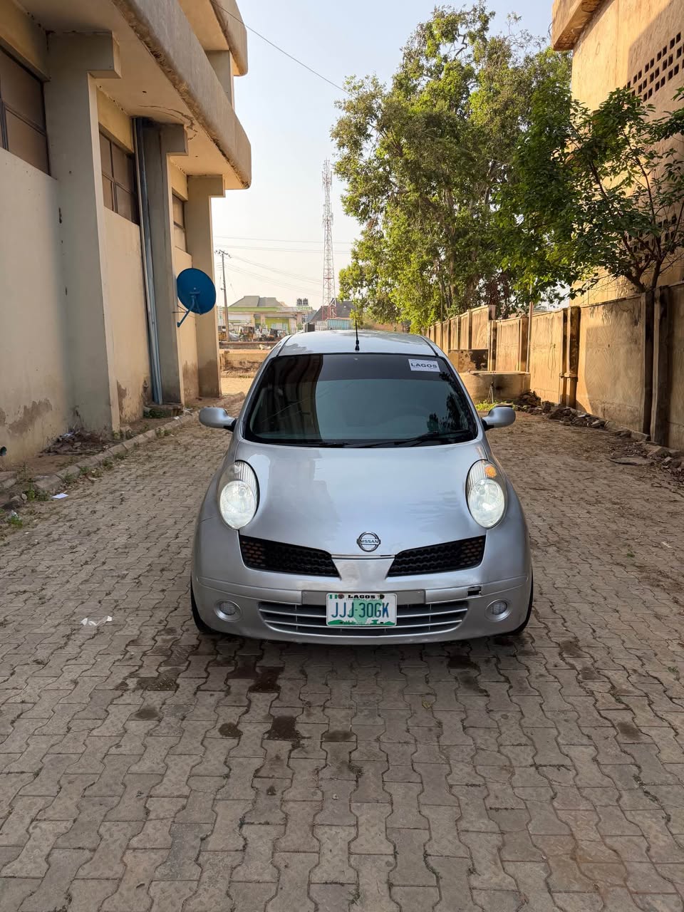 A picture of Nissan Micra Automatic 2008 model am the owner direct 2
