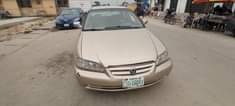 A picture of 2001 used honda accord