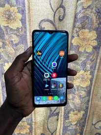 A picture of SAMSUNG A12
