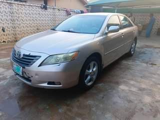 A picture of Toyota Camry 08 Hybrid