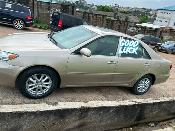 A picture of Sharp Toyota Camry 2006 tokunbo standard