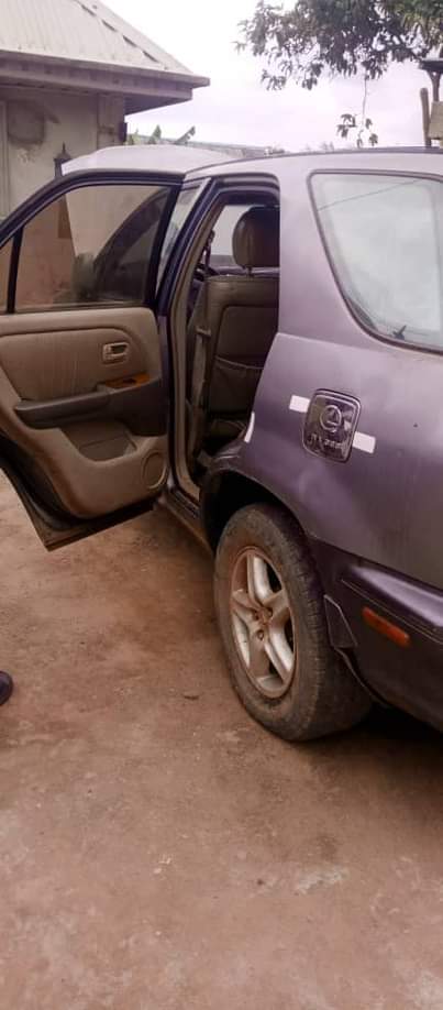 A picture of Lexus Rx300