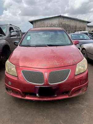 A picture of Pontiac Vibe 2006 model
