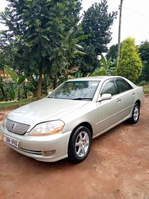 A picture of TOYOTA MARK GRANDE