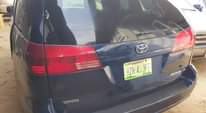 A picture of 2005 Toyota Sienna