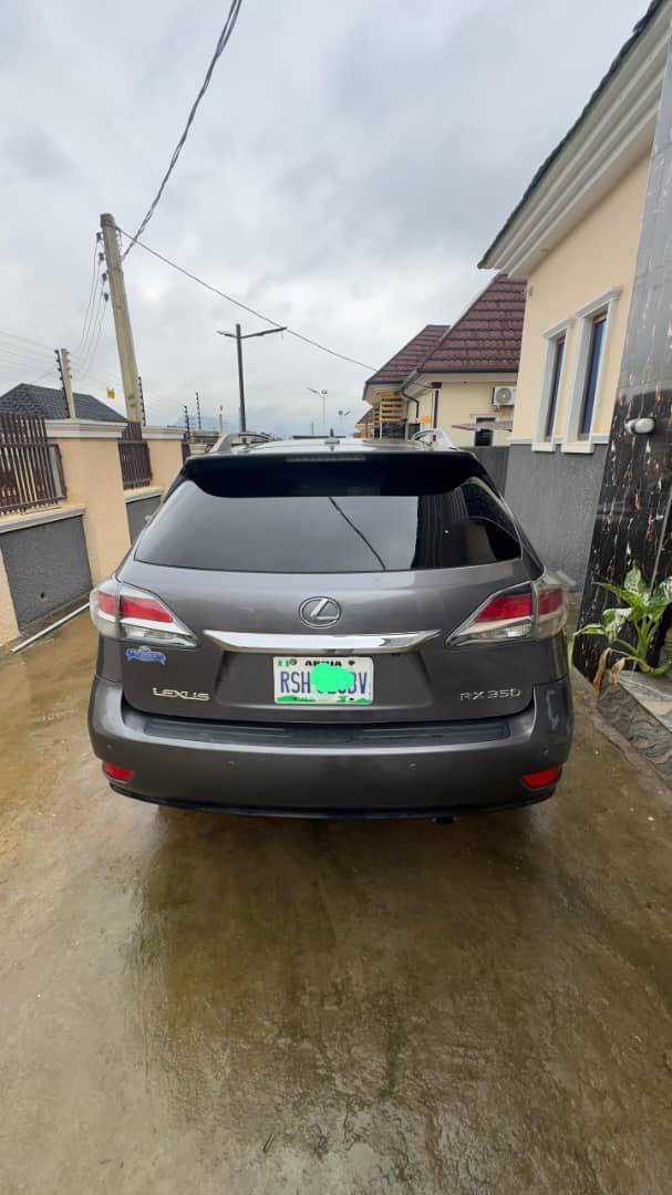 A picture of Lexus RX350 2013