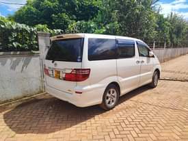 A picture of Toyota Alphard 2007 very clean everything working perfectly