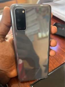A picture of Samsung S20 5G