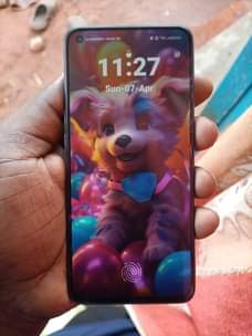 A picture of Oppo reno 5