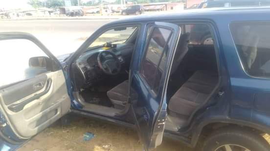 A picture of Honda CR V 1999 Model