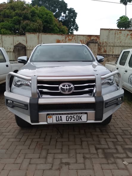 used toyota fortuner
