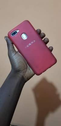 A picture of Oppo a7