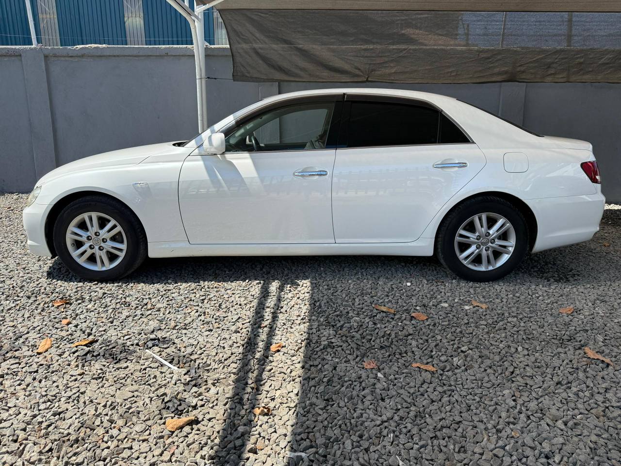 A picture of TOYOTA MARK X