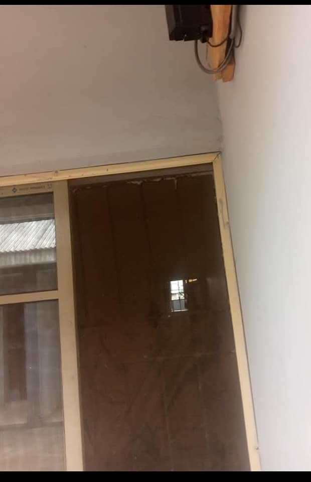 A picture of A room self contained for rent in White House Lasustec
