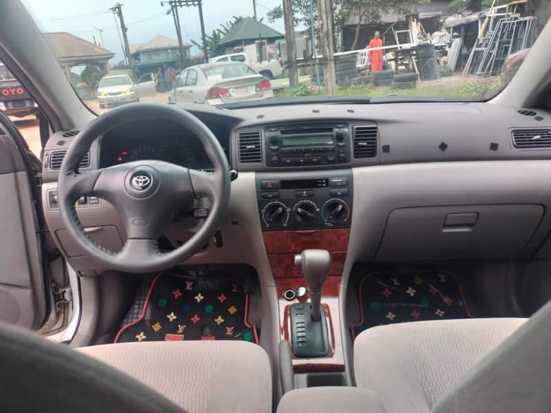 A picture of Sharp first body 2006 Corolla Just a year used 5