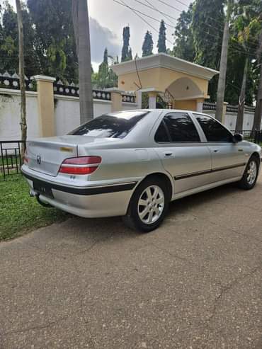 A picture of FOR SALE EXTREMELY CLEAN USED 406 MANUAL TRANSMISSION 2004 MODEL