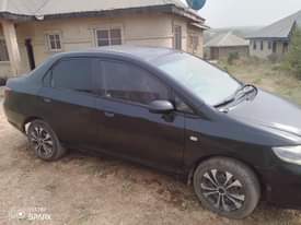 A picture of Well maintained and neatly used 2006 Manual Transmission Honda City