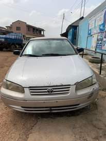 A picture of Shape first body Toyota Camry 2000