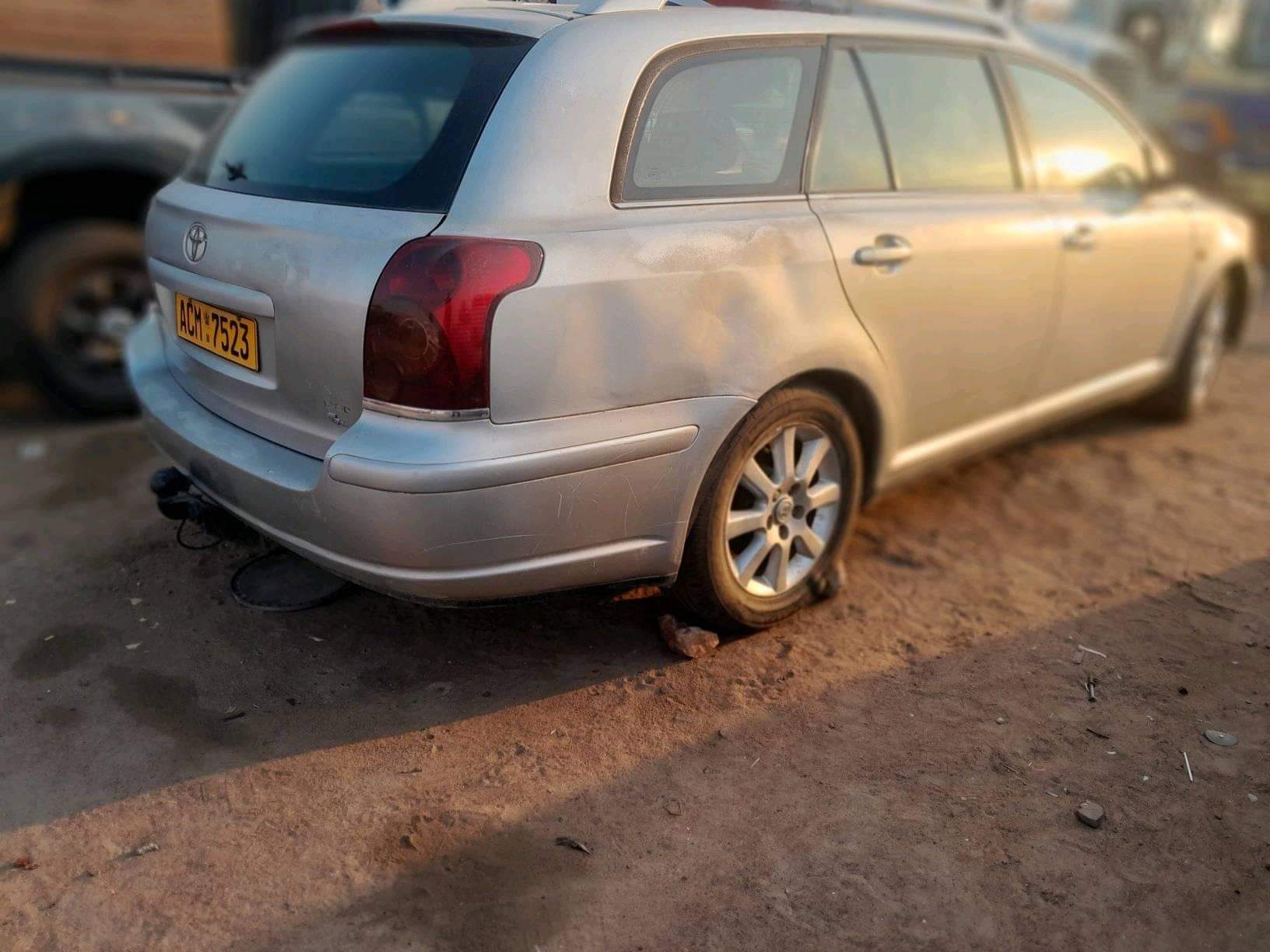 used toyota avensis