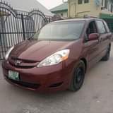 A picture of URGENT SALES Toyota Siena 2007 model