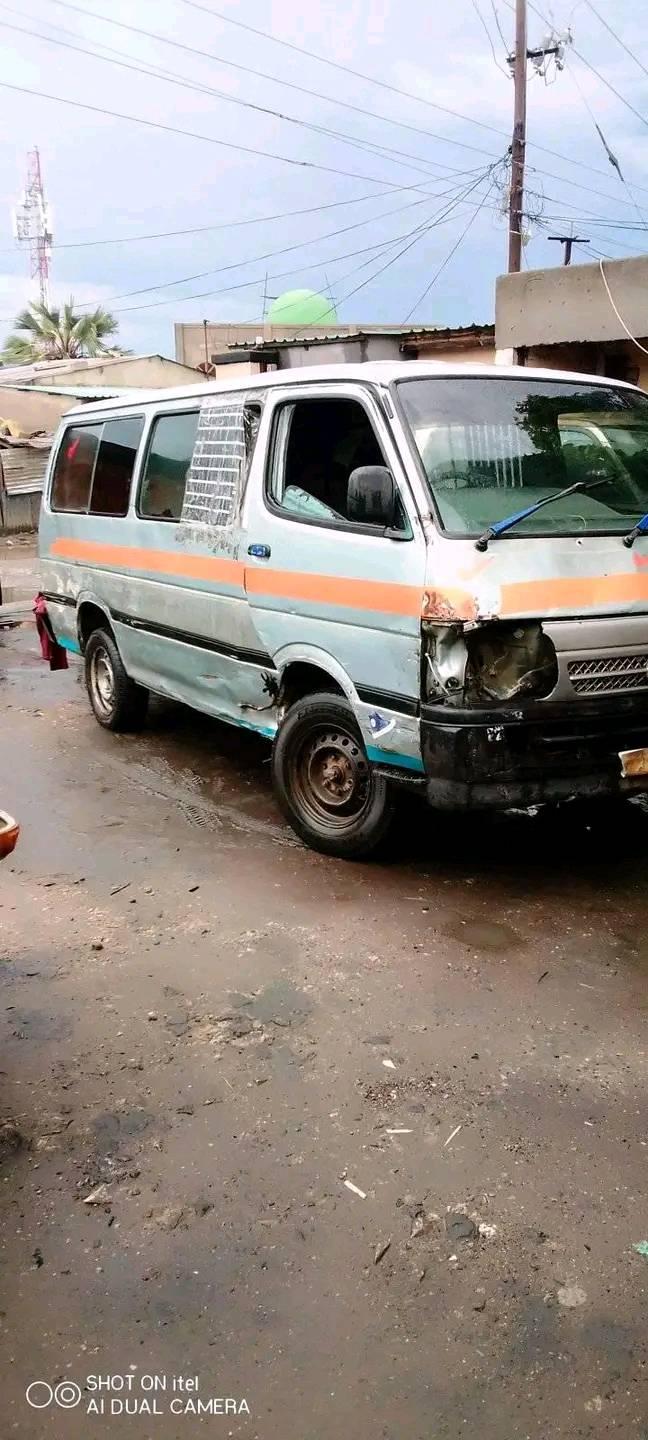 used toyota hiace