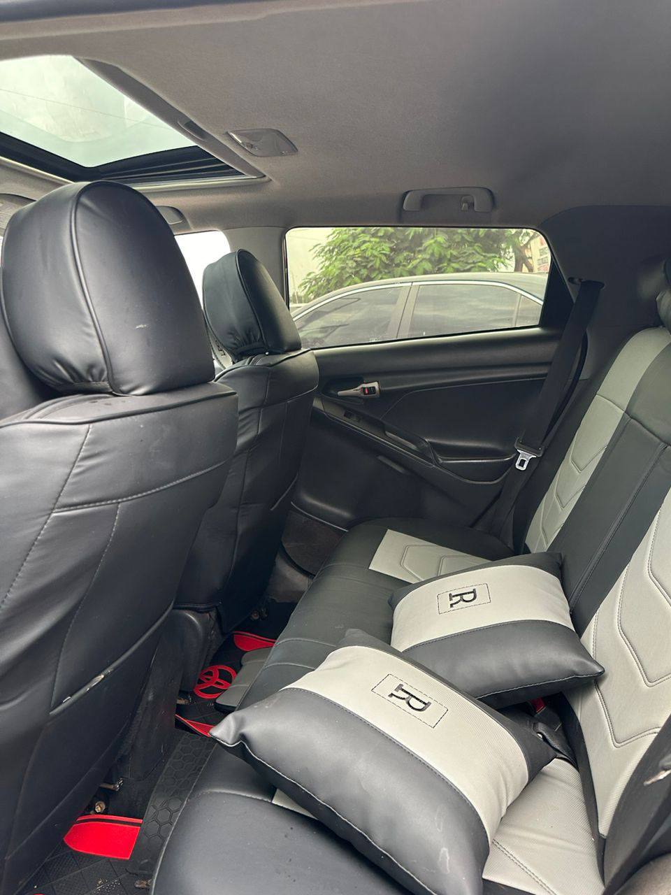 A picture of Toyota matrix