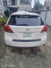 A picture of 2010 TOYOTA Venza