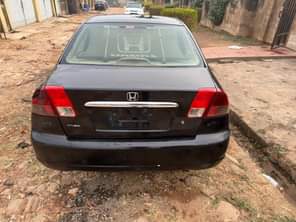 A picture of 2004 honda civic in ibadan 07018878088