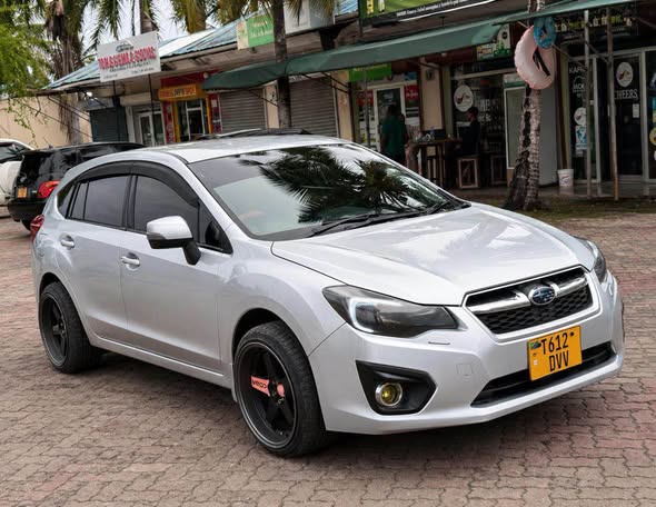 A picture of SUBARU IMPREZA NEW MODEL Mwaka 2013 Cc 1990 Mileage 80575