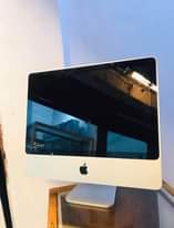 A picture of JIPATIE iIMAC DUO CORE KWA 220 000 RAm 4gb HDD
