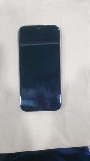 A picture of Iphone12 plain