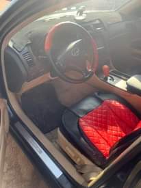 A picture of Lexus GS 07 08 owner is traveling engine and gear