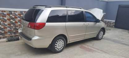 A picture of KING OF DISTRESS 2006 model Toyota Sienna LE Direct tokumbo