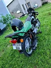 A picture of BOXER BM CC125 SPEED 120 TSH 850 000 PIGA WHTSPP
