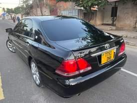 A picture of Toyota crown athletic