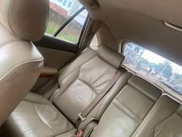 A picture of Lexus Rx330 First body Ac chilling Engine and gear transmission