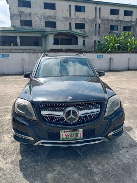 A picture of Car